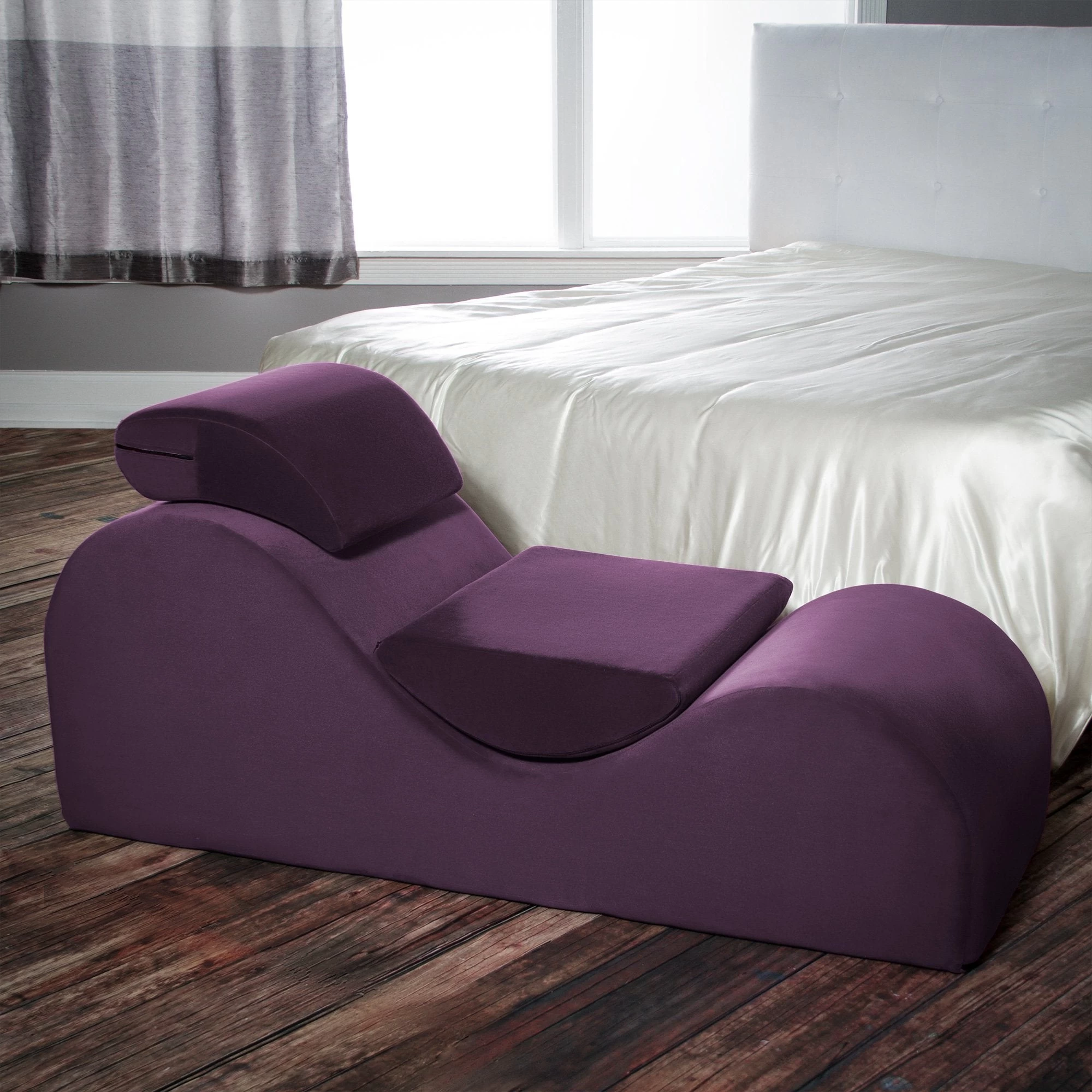 Liberator Esse Sensual Lounge Chair - Image 14