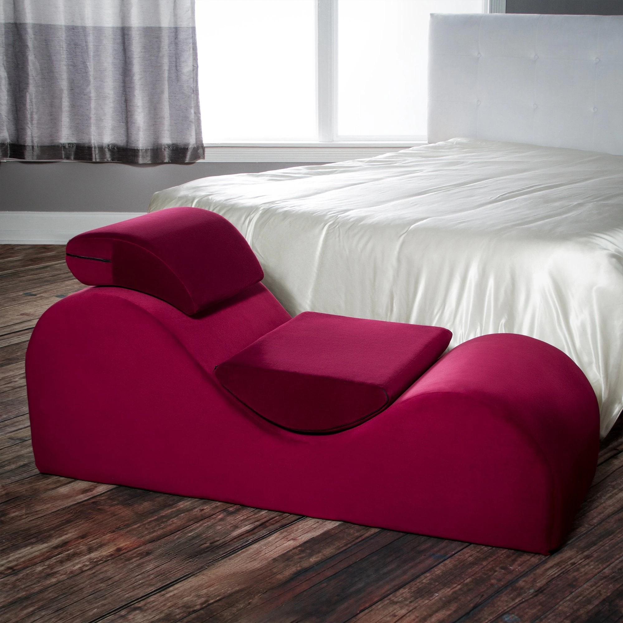 Liberator Esse Sensual Lounge Chair - Image 5