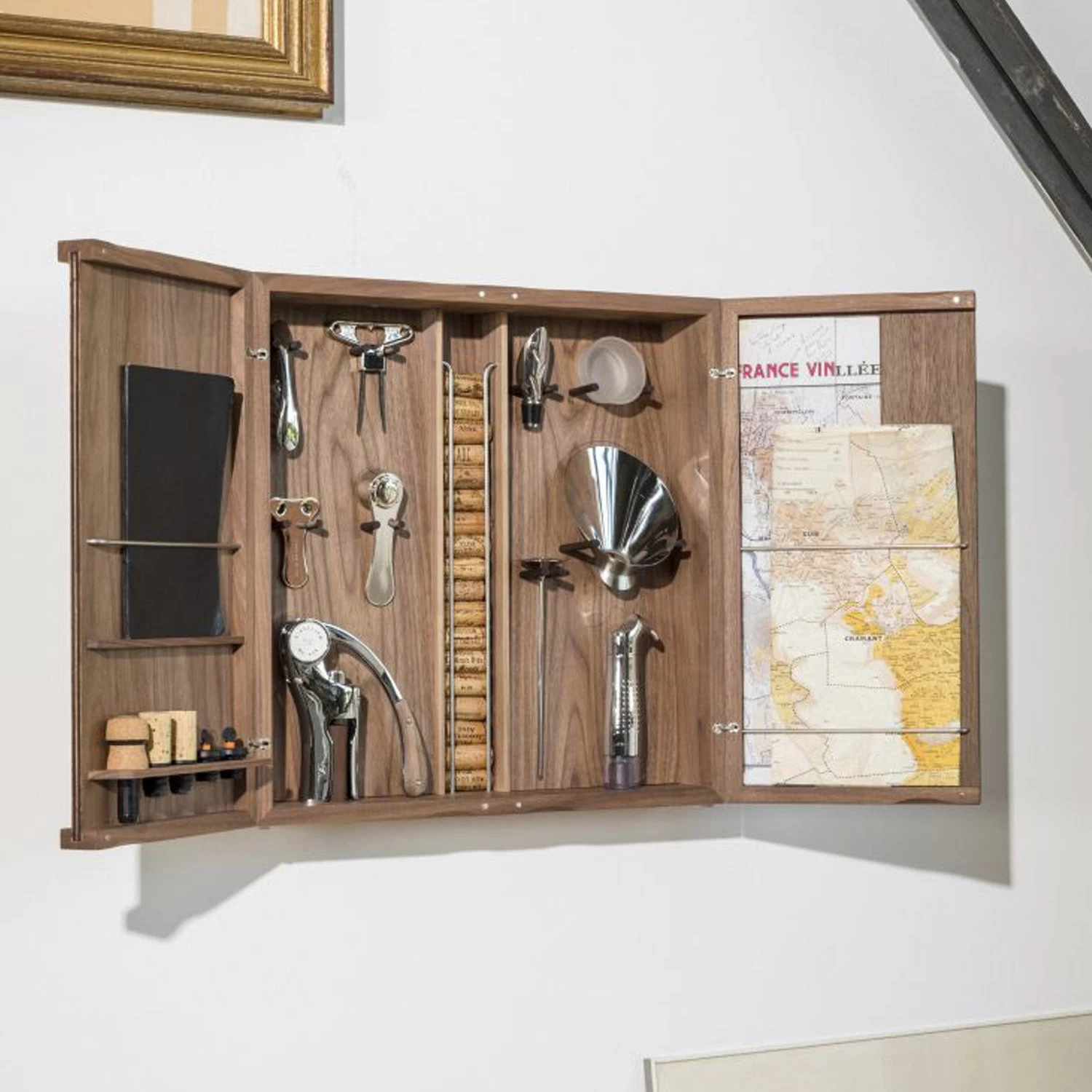 L'Atelier Du Vin - Wine-lover's Curiosities Cabinet - Image 2