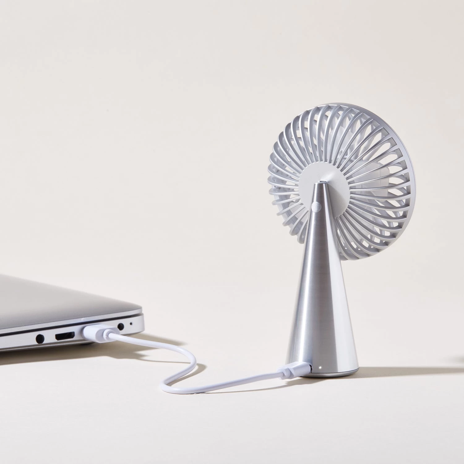 Lexon Mini Rechargeable Portable Fan - Image 10