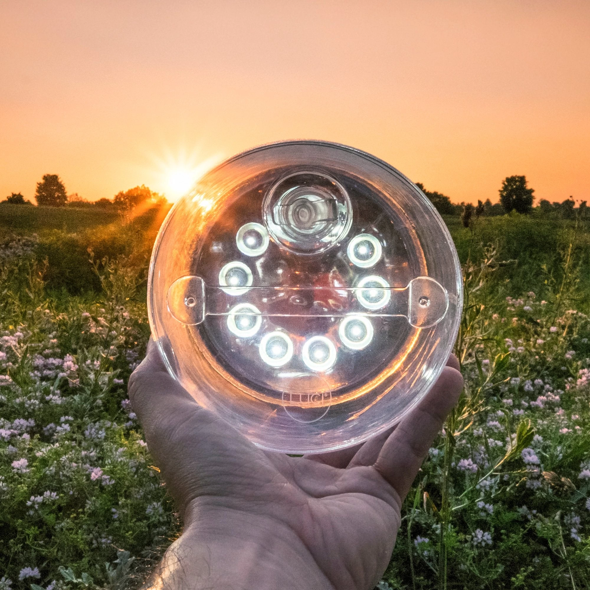 MPOWERD Luci Original: Solar Inflatable Lantern - Image 4