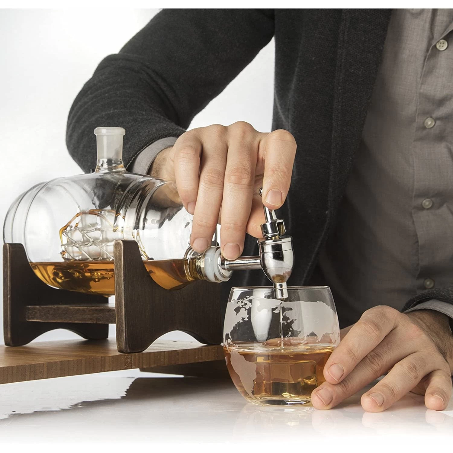 Whiskey Ship In A Barrel Decanter With Ship With 2-10 Oz Ship Glasses - Image 8